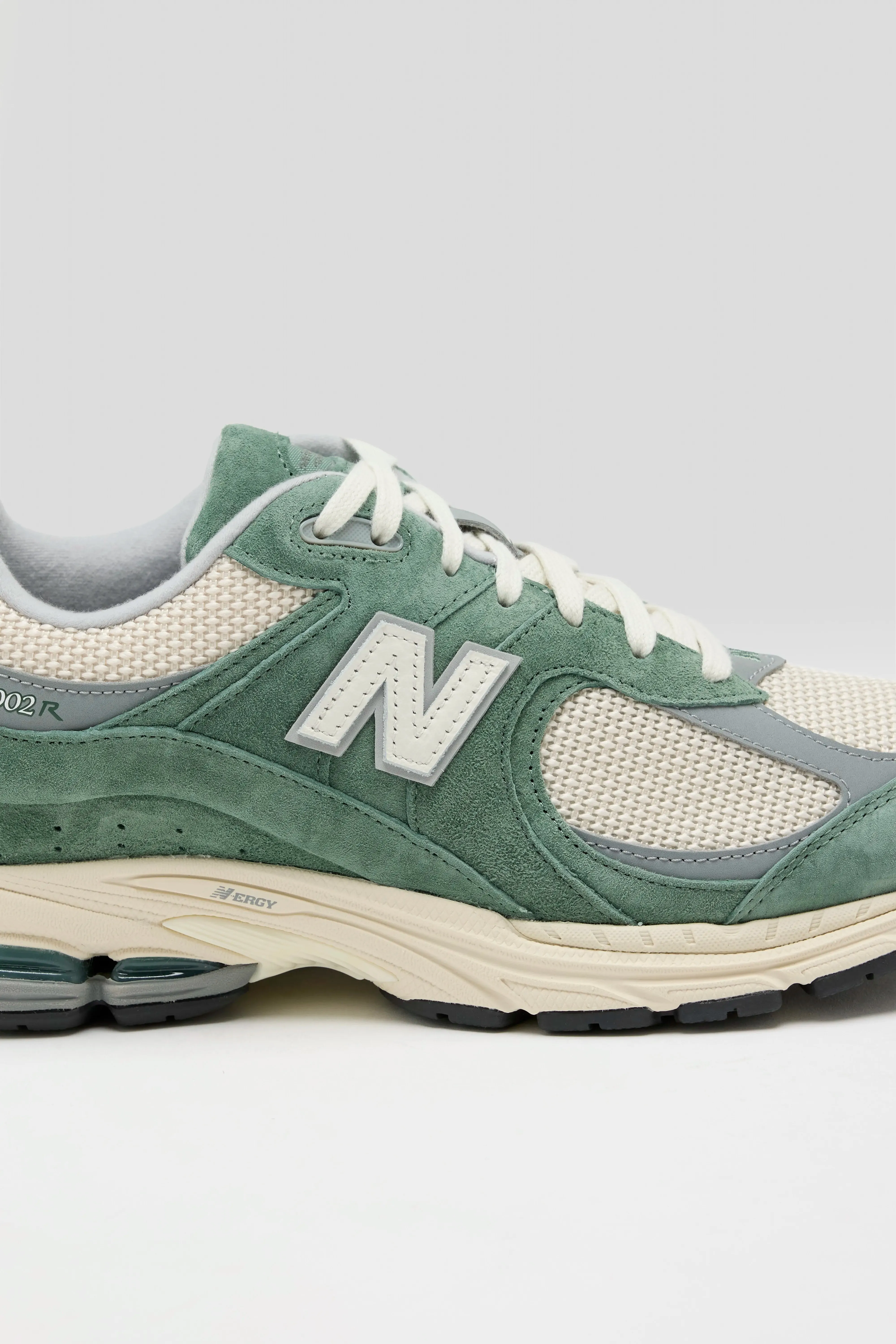 2002R for Men (251 / M / GREY)
