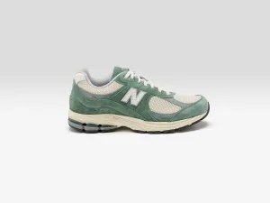 2002R for Men (251 / M / GREY)