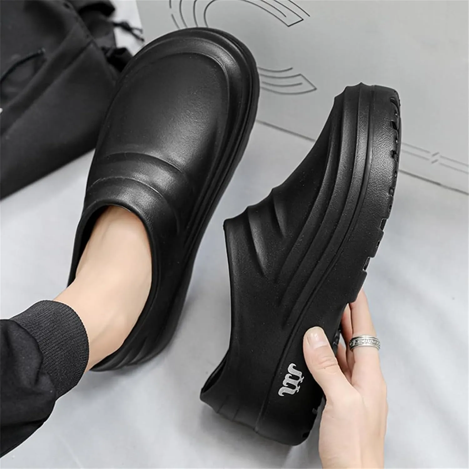 Armadillo Chef Shoes for Women Comfortable Slip On Kitchen Garden Nurse Shoes Solid Color Oil Resistant Work Clogs Lightweight Waterproof Chef Mules
