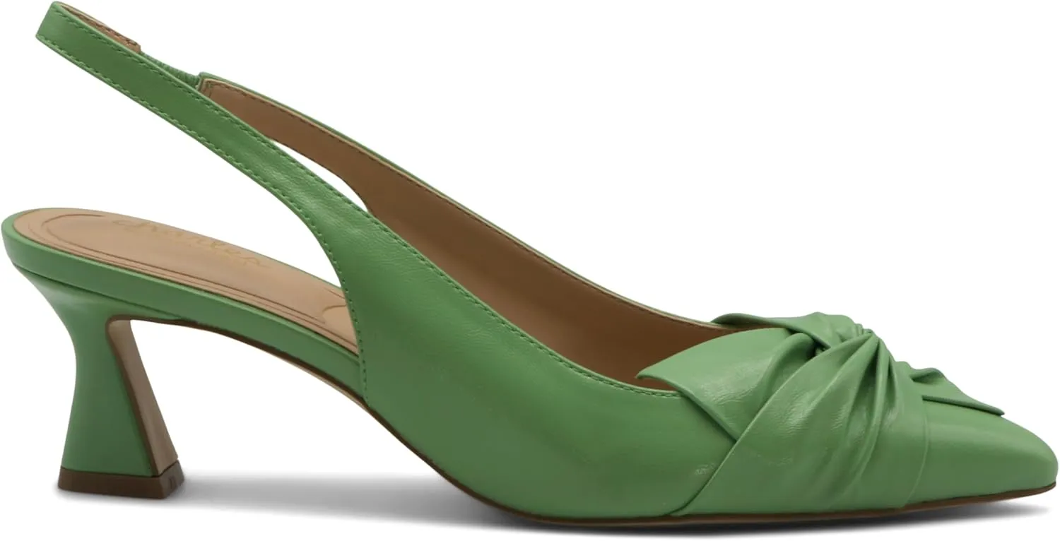 Charles by Charles David Womens Avril Pump,