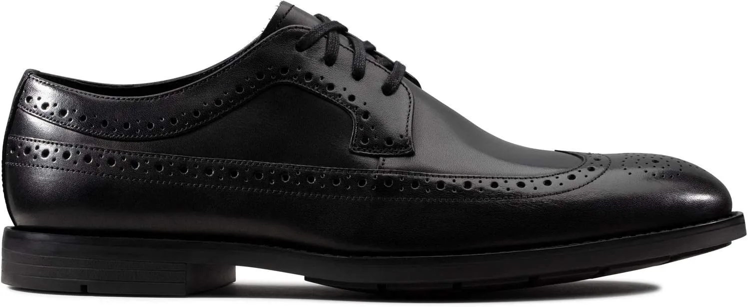 Clarks Men's Wingtip Oxford