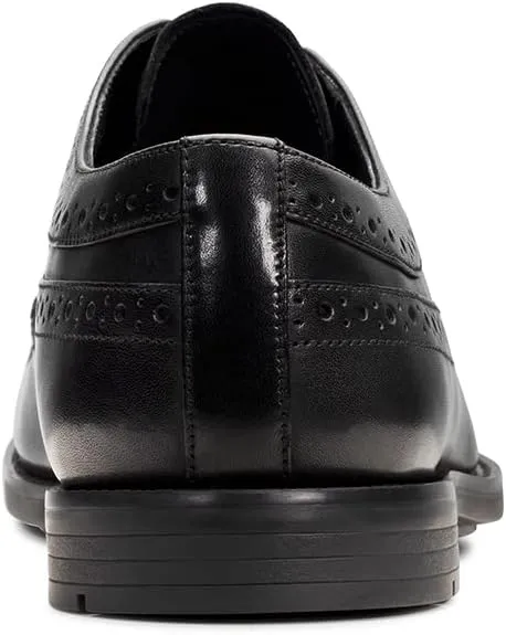 Clarks Men's Wingtip Oxford