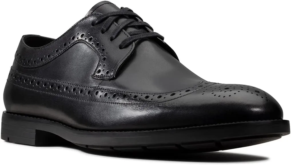 Clarks Men's Wingtip Oxford