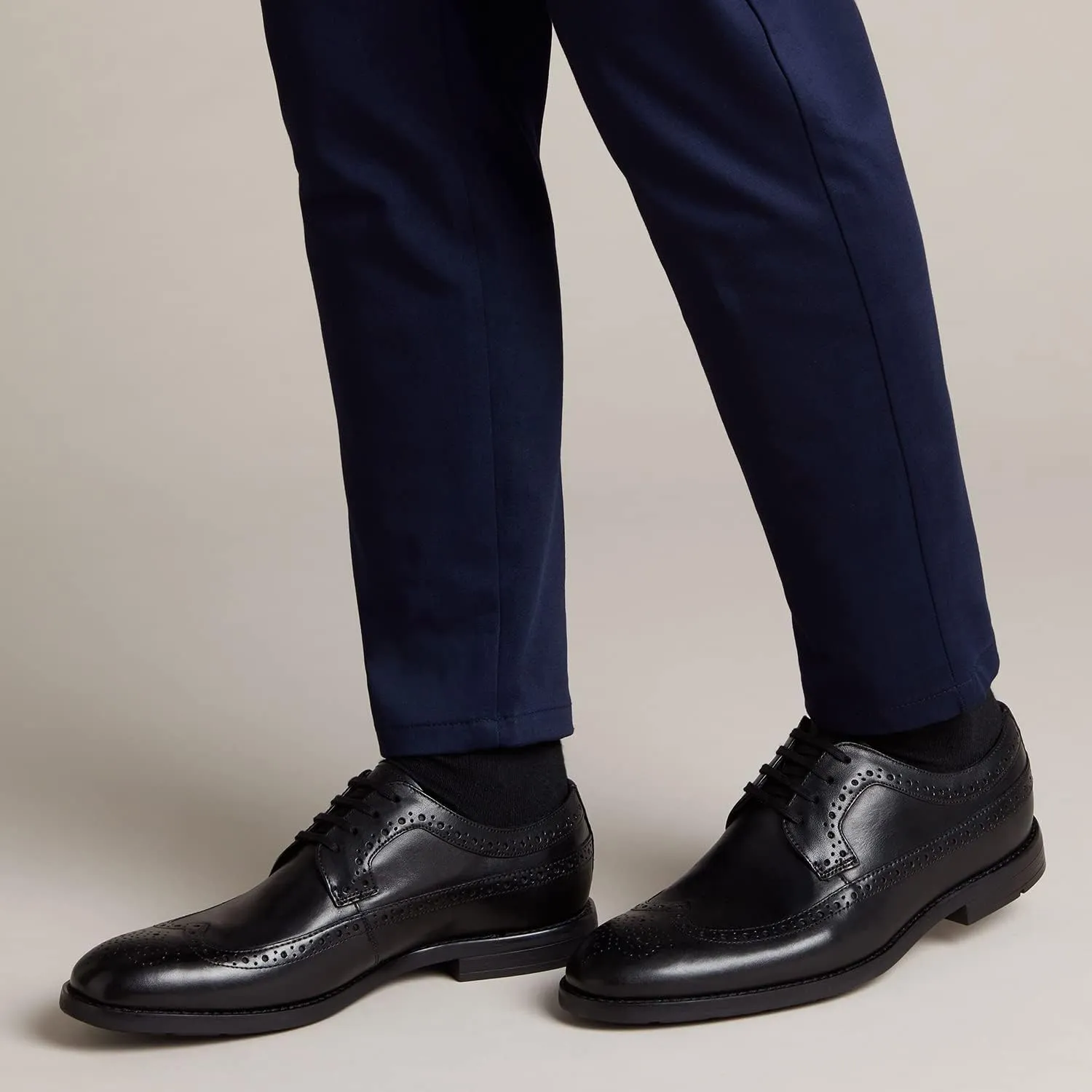Clarks Men's Wingtip Oxford