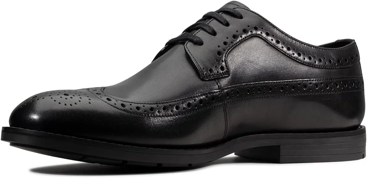 Clarks Men's Wingtip Oxford