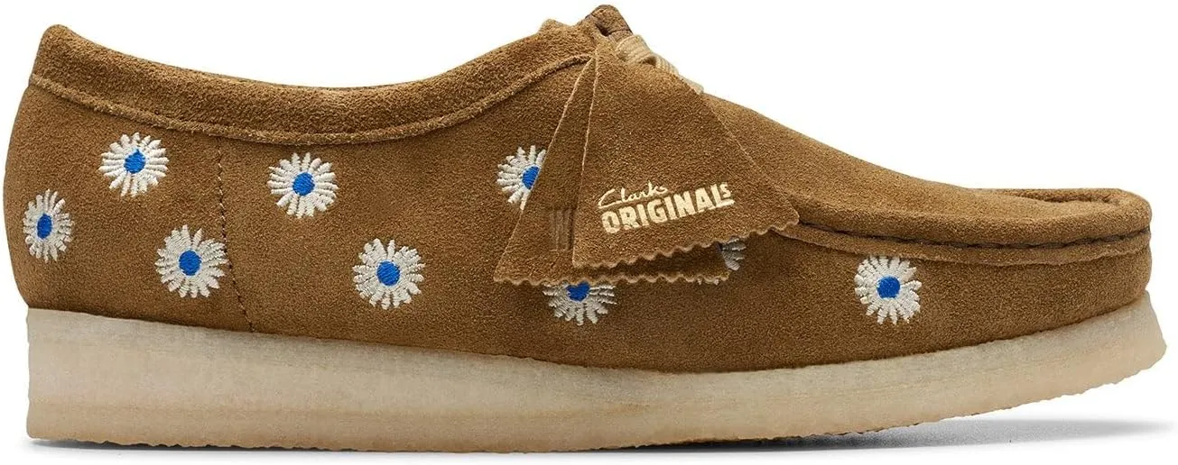 Clarks Women's Wallabee. Oxford