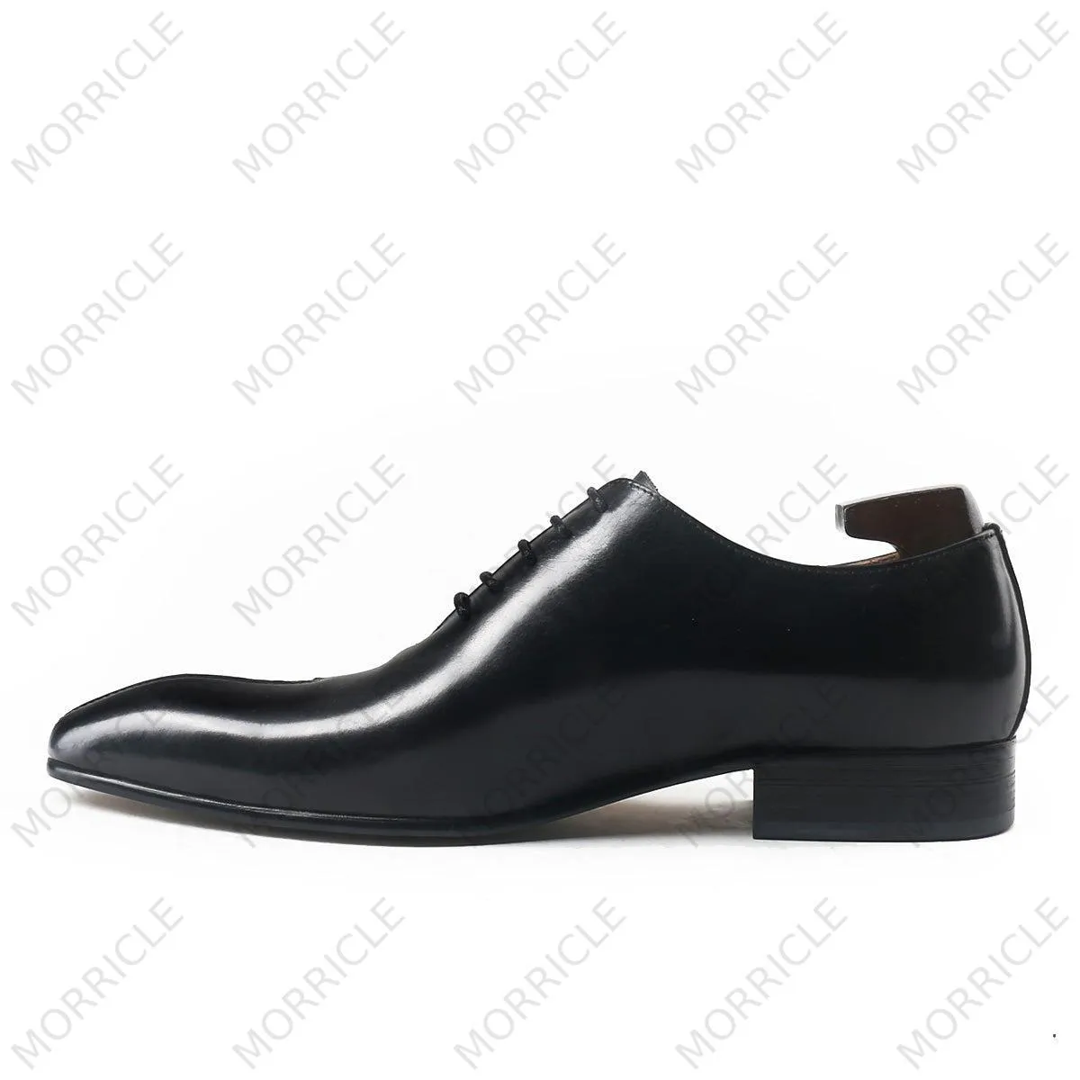 Elegant Oxford Shoes with Woven Pattern