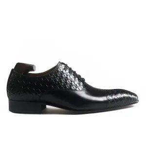 Elegant Oxford Shoes with Woven Pattern