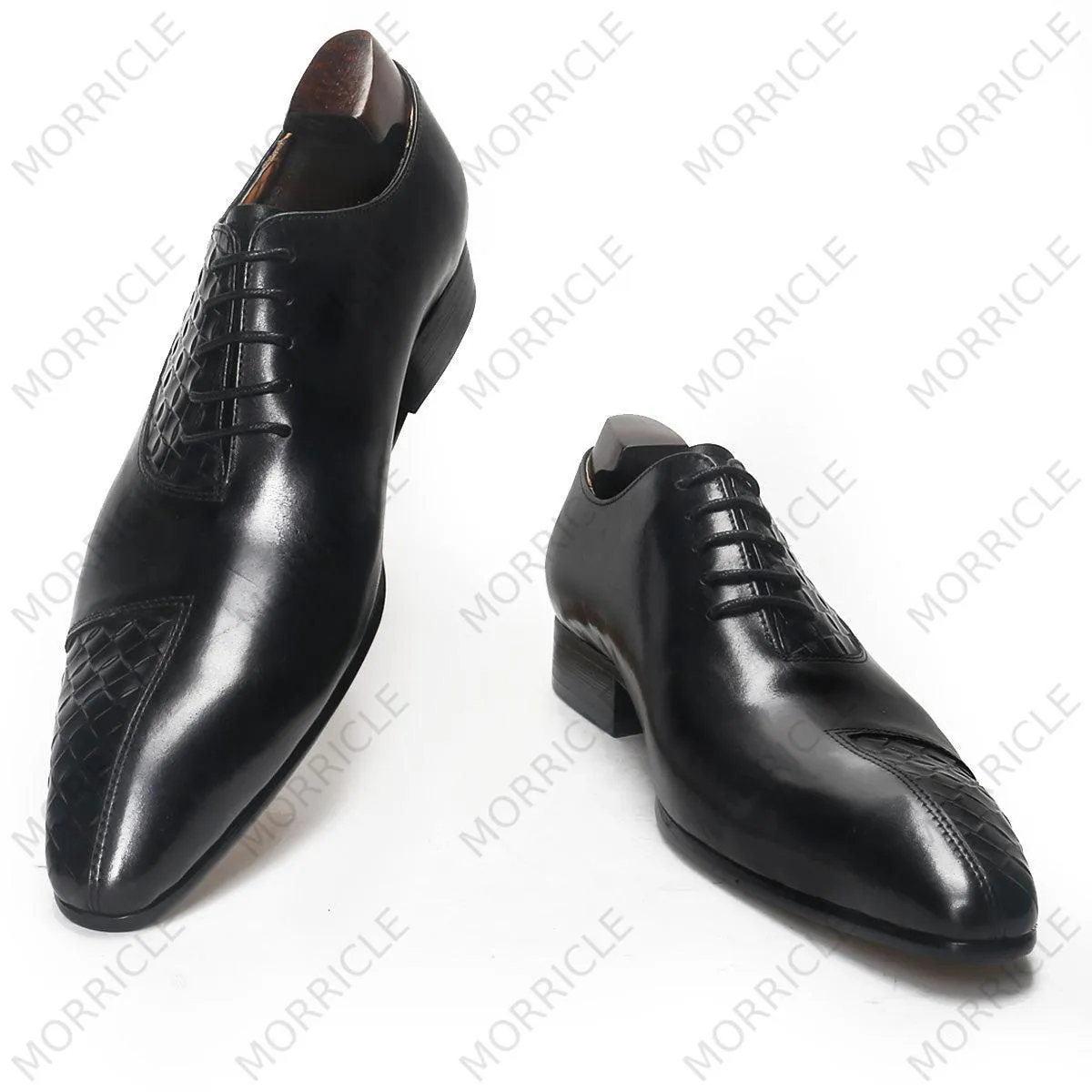 Elegant Oxford Shoes with Woven Pattern