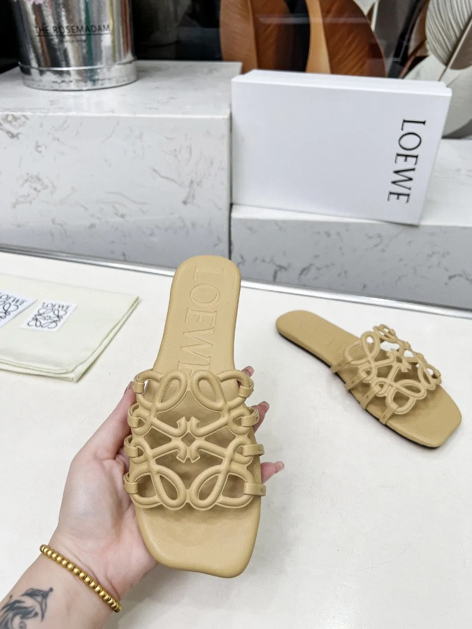 Flat Gate Anniversary sale Wholesale deals Mule Loewe