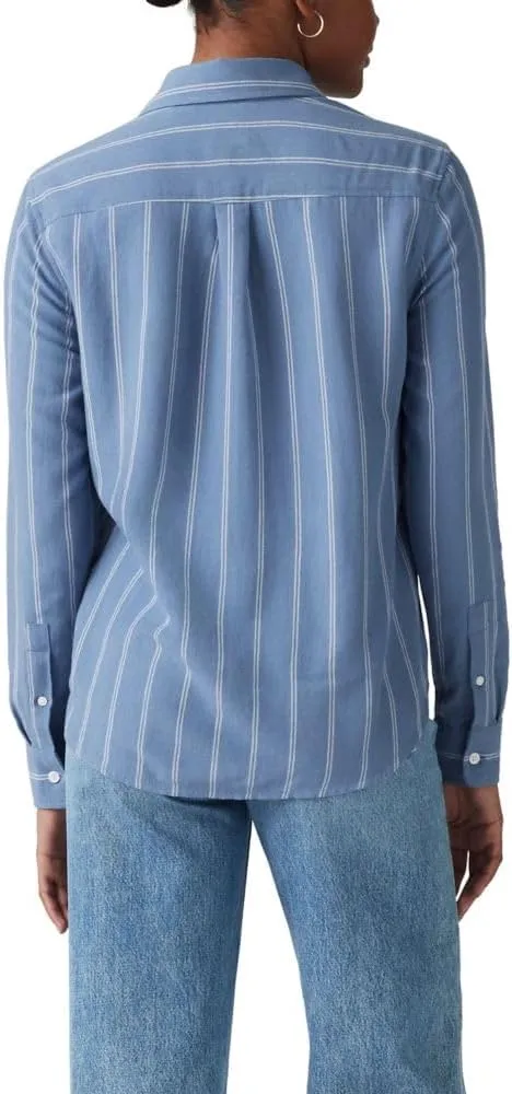 Levi's Women's Classic Button-up Shirt
