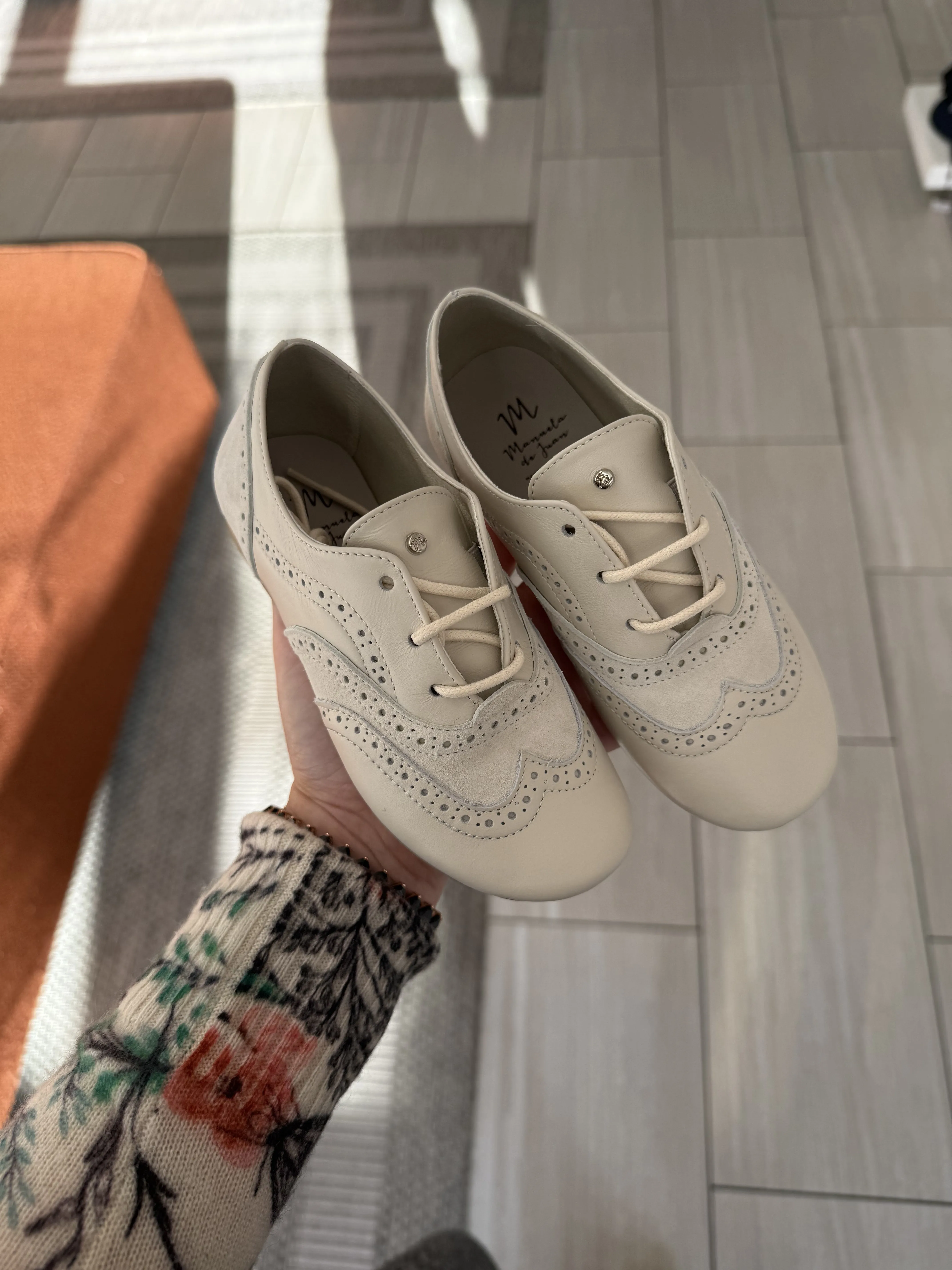 Manuela Cream Wingtip Oxford