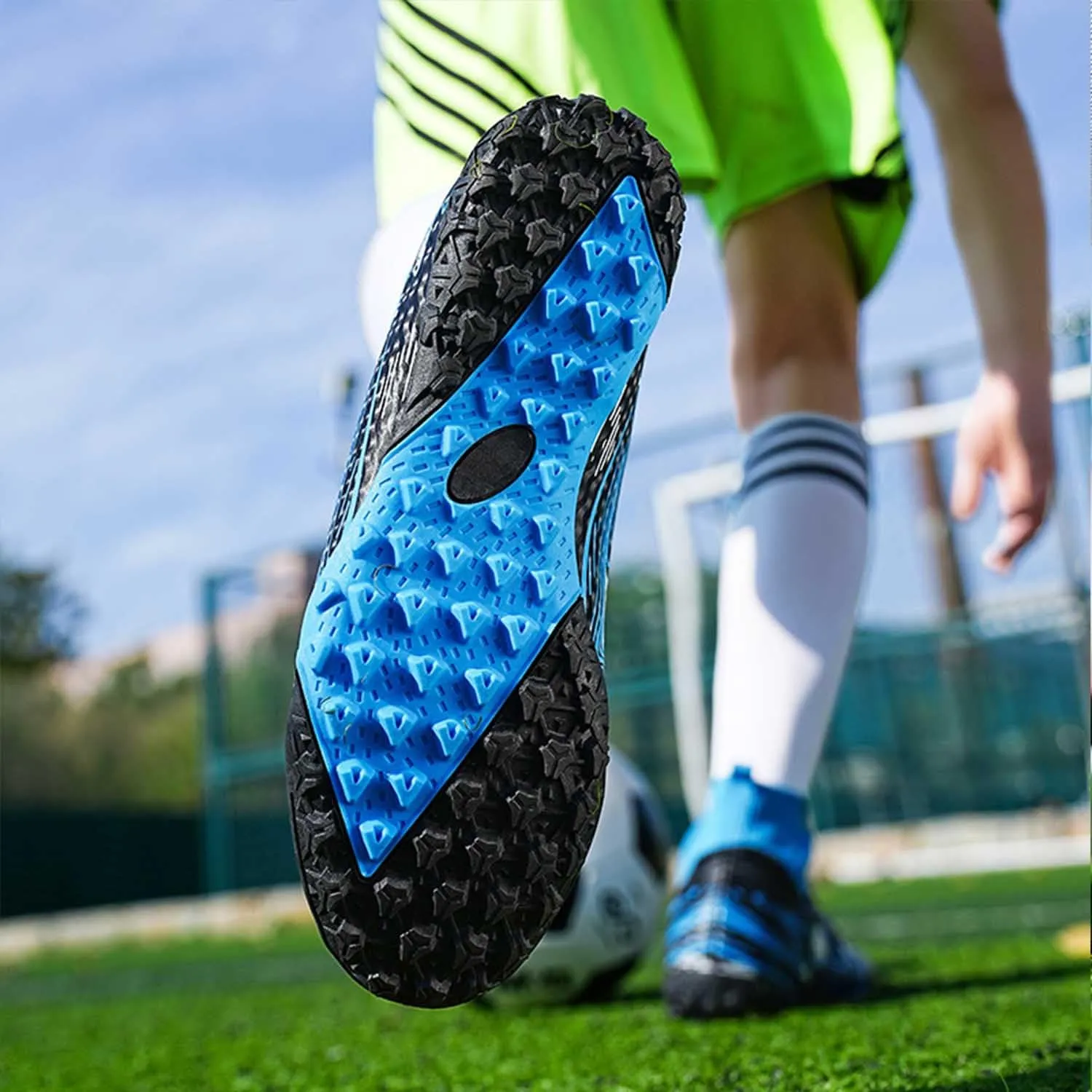 MEBAMY Unisex High top Soccer Boots Cleats Outdoor Athletic Sneaker Turf Football Shoes Spikes Indoor Youth AG Soccer Shoes