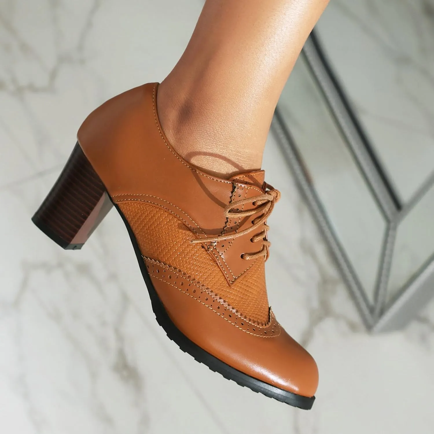 Meefit Women Lace Up Oxford Shoes Perforated Wingtip Shoes Chunky Heel Brogue Shoes,Round Toe Saddle Oxford Shoes