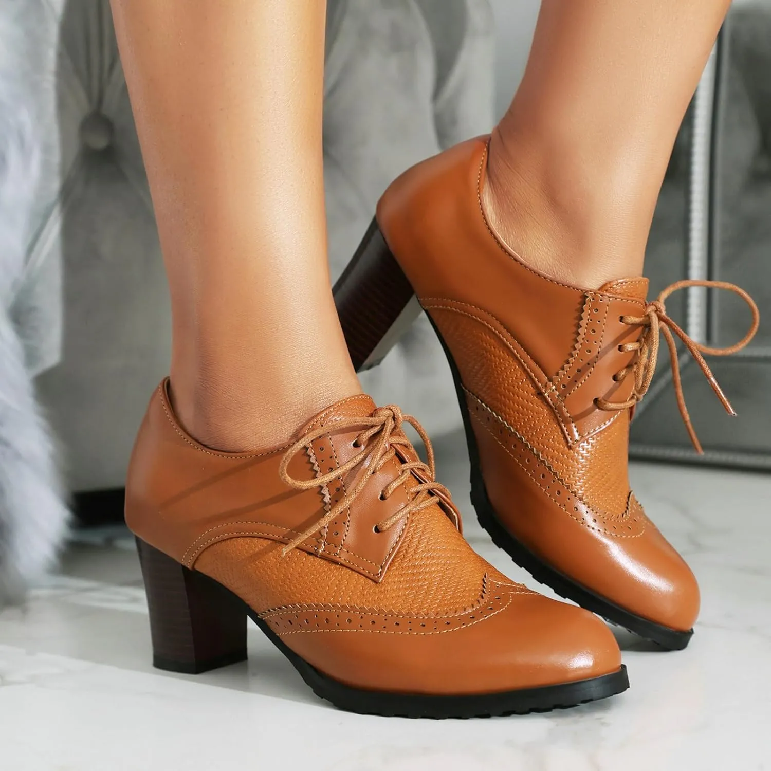 Meefit Women Lace Up Oxford Shoes Perforated Wingtip Shoes Chunky Heel Brogue Shoes,Round Toe Saddle Oxford Shoes