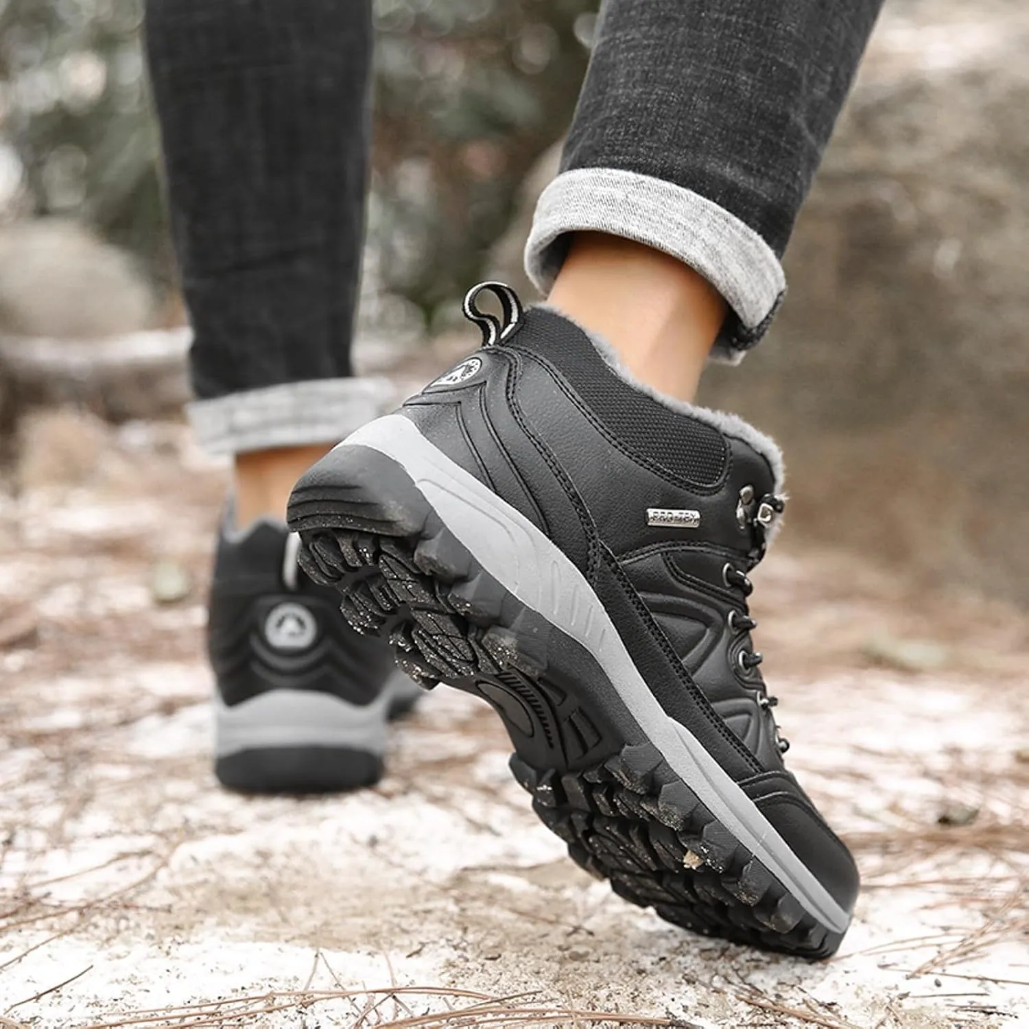 Men Winter Sneakers Outdoor Shoes Padded Warm Cotton Shoes Lightweight Hiking Shoes Large Size Men Casual Shoes Suede