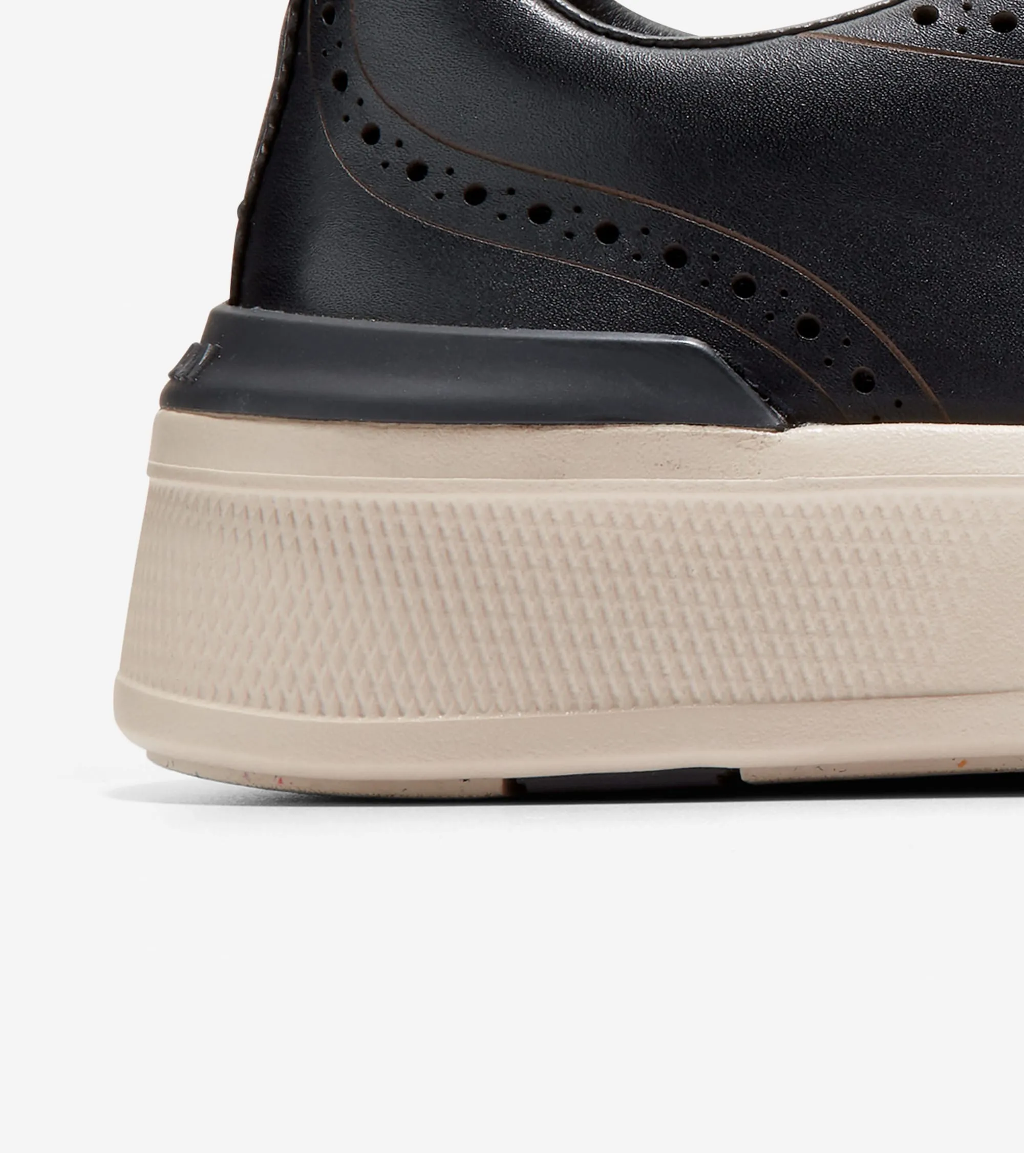 Men's GrandPrø Crew Wingtip Sneaker