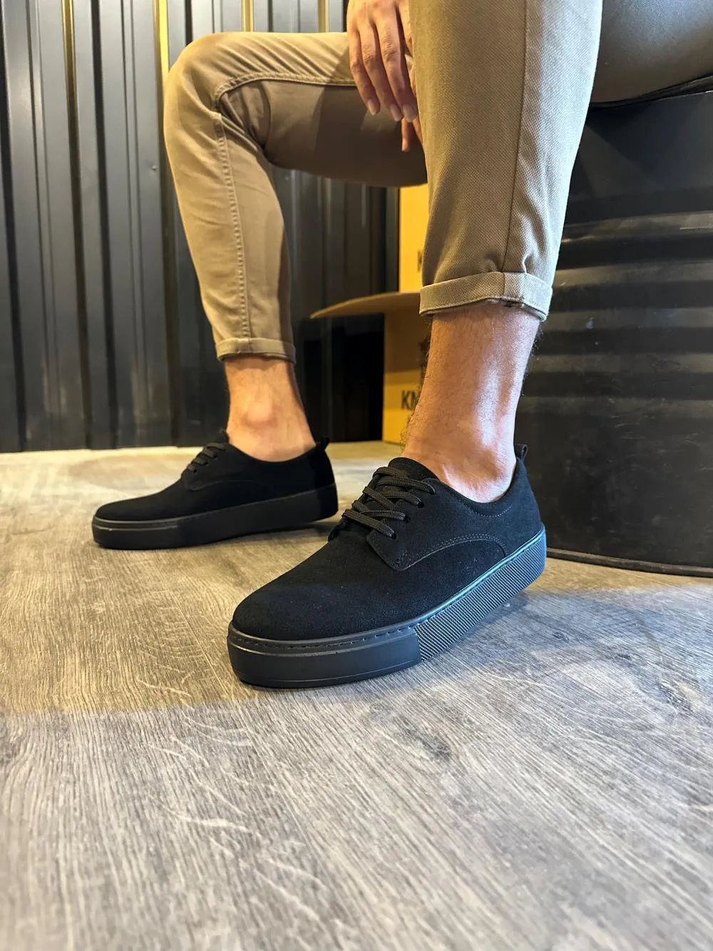 Men's Sneaker Casual Shoes 077 Black Suede (Black Sole)
