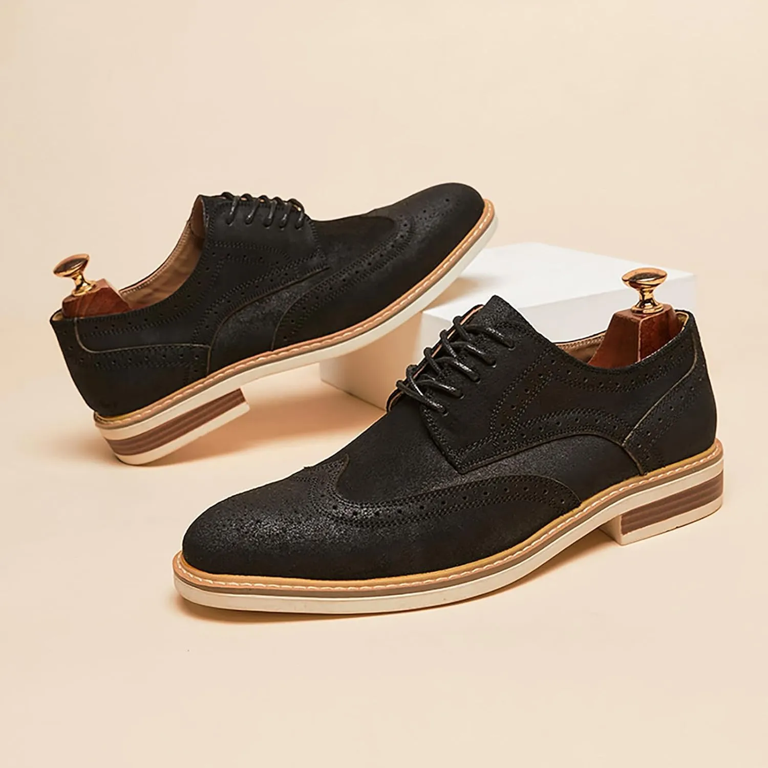 Men's Suede lace-up Brogue Wingtip Oxford Shoes Fashion Pointed Toe Classic Business Oxfords Shoes Wedding Business Dress Leather Shoes
