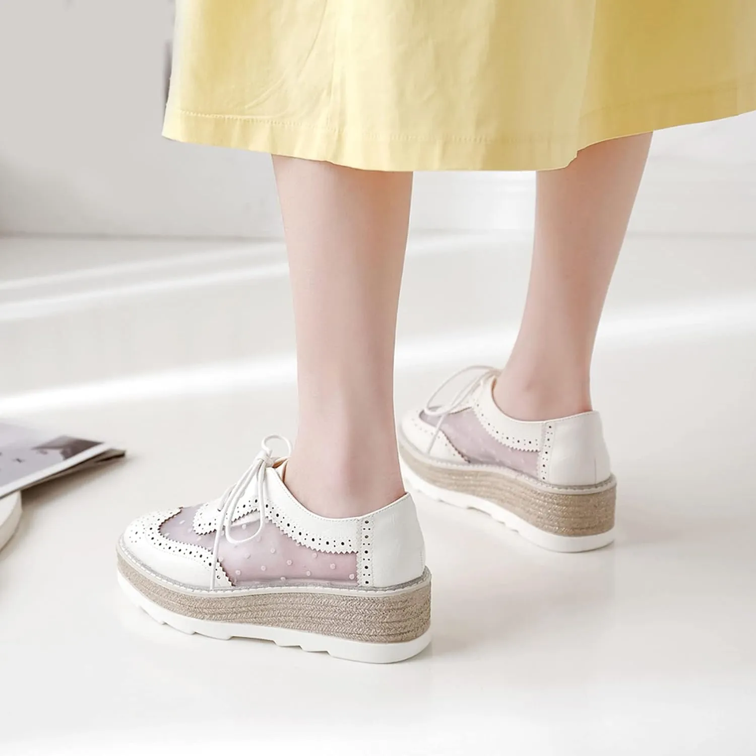 SHEMEE Women's Platform Patent Leather Lace Up Oxfords Pumps Vintage Wingtip Mid Heels Round Toe Brogues Flat Dress Shoes