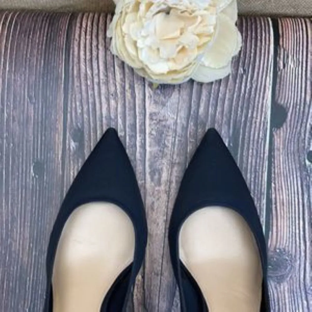 VIA SPIGA Black Cloe Pointed Toe Pump 7.5M