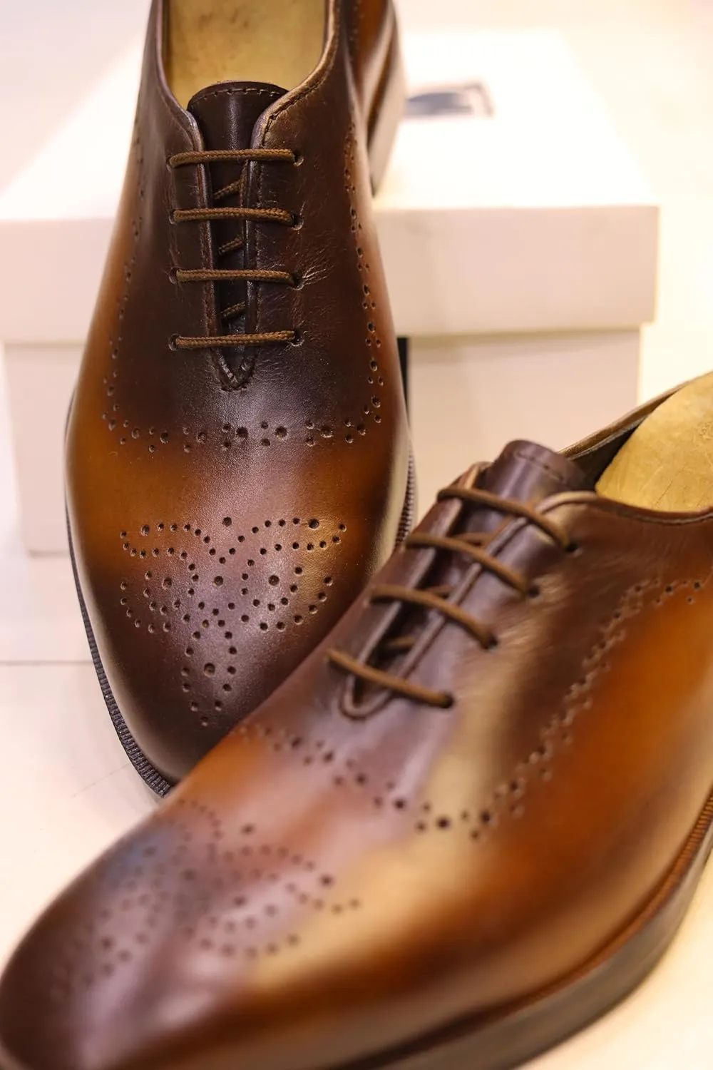 Wingtip Oxford Brogue Leather Dress Shoes for Men, Perforated Detail, Premium Comfort