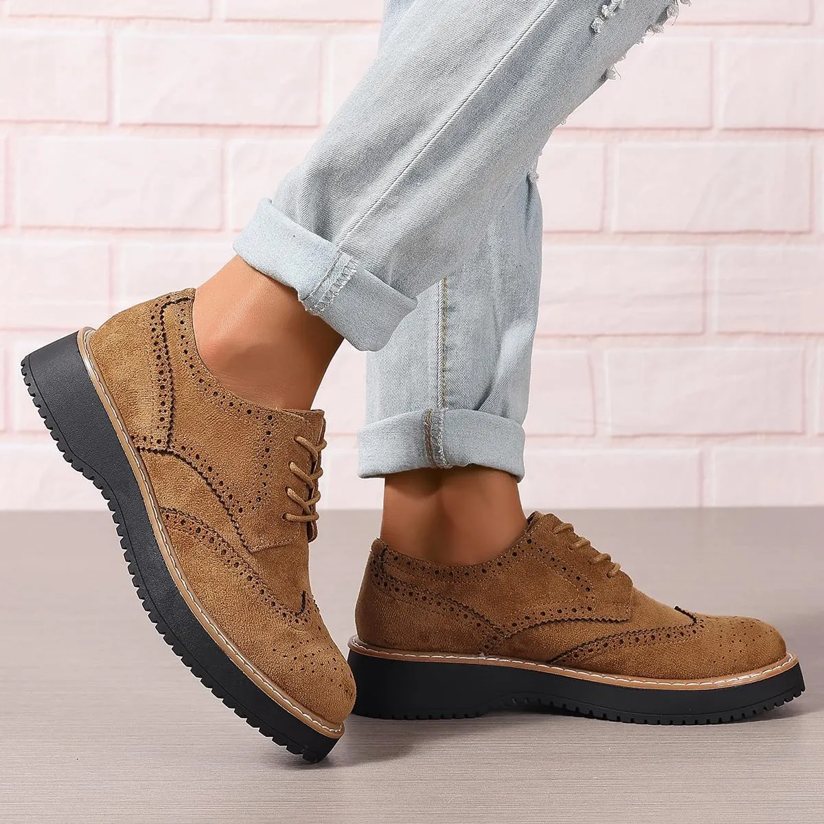 Women's Oxfords Classic Lace Up Vintage Round Toe Platform Casual Wingtip Brogues Low Heel Dress Shoes